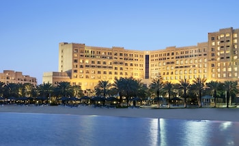 intercontinental doha residences by ihg