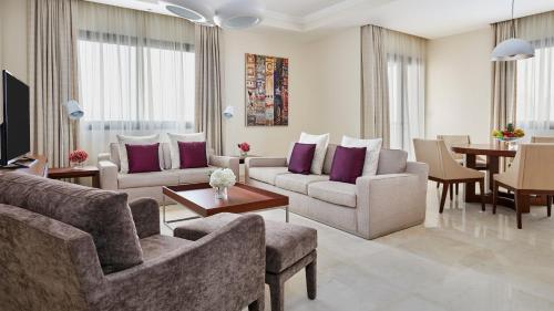 intercontinental doha residences by ihg