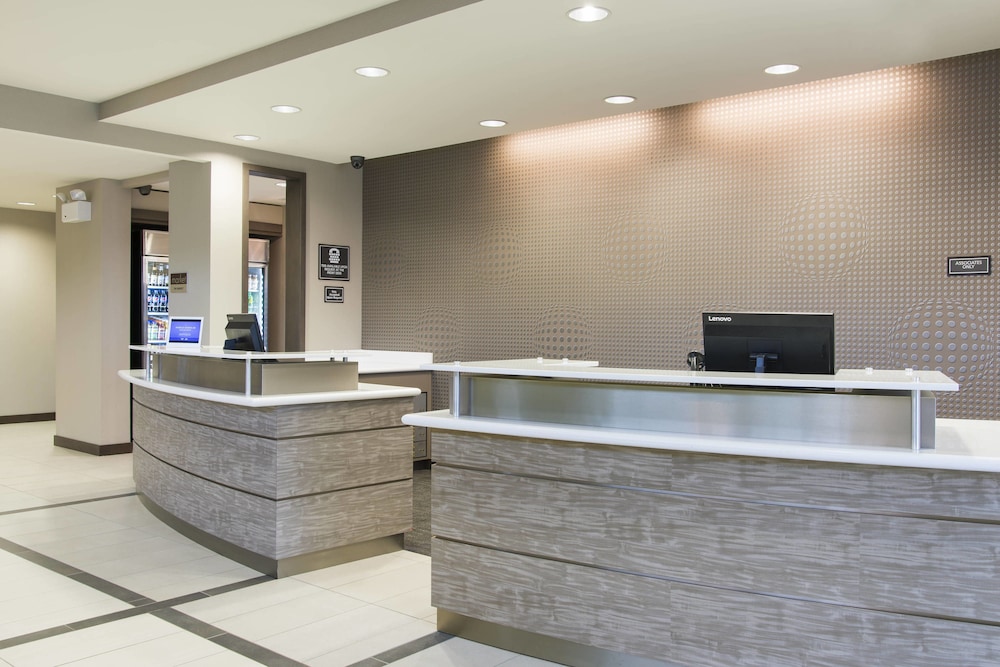 residence inn milwaukee west