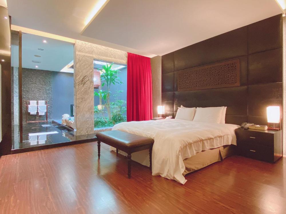 orient luxury villa motel