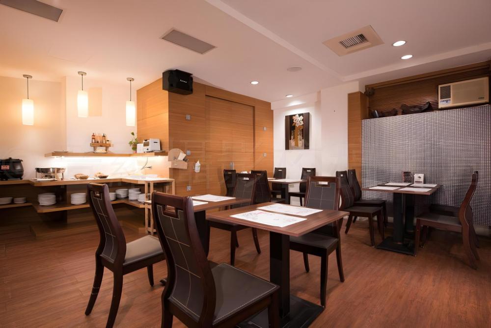 orient luxury villa motel