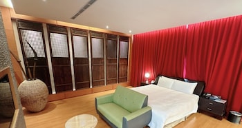 orient luxury villa motel