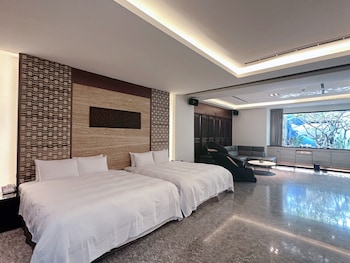 orient luxury villa motel