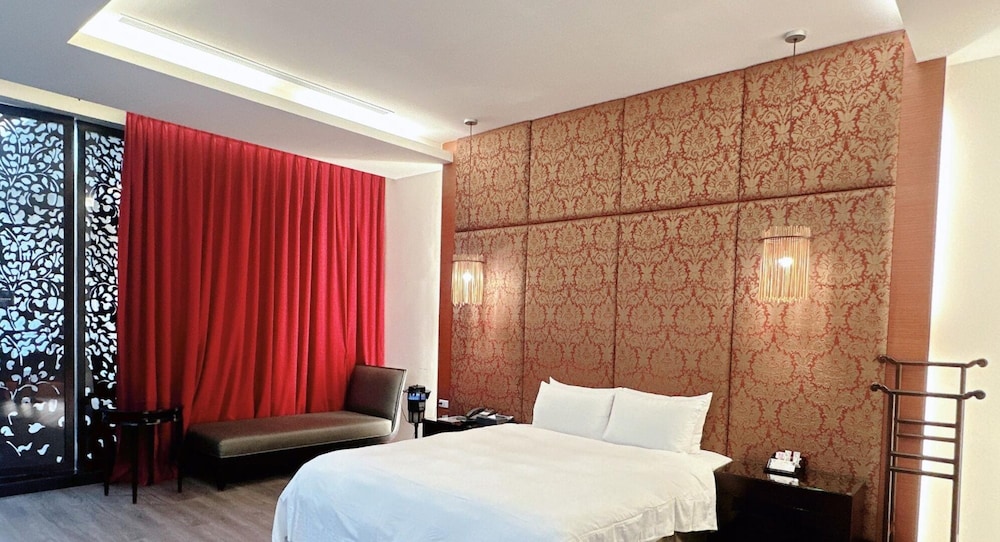 orient luxury villa motel