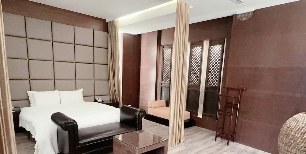 orient luxury villa motel
