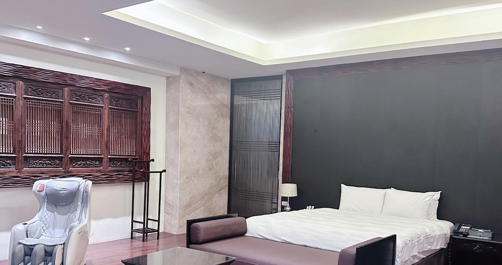 orient luxury villa motel