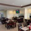 malee house and restaurant