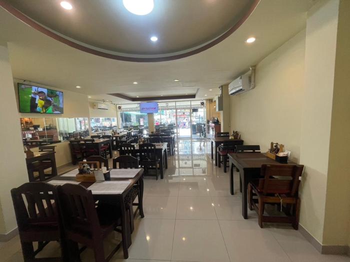 malee house and restaurant