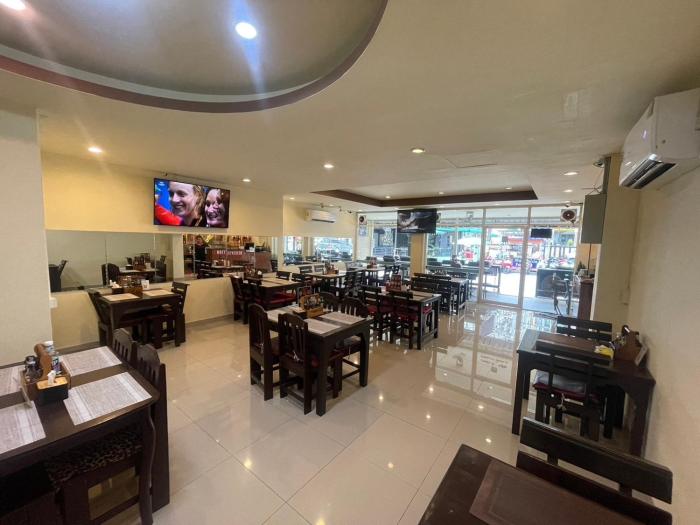 malee house and restaurant