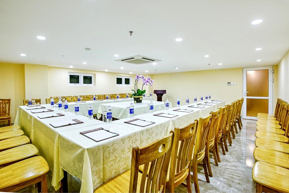 nhat minh hotel and apartment