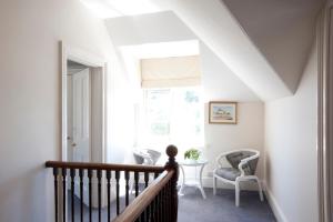 lowena cafe and accommodation