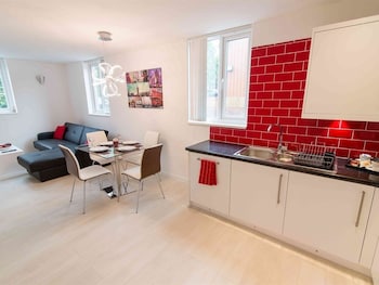 live in leeds nazarene apartments