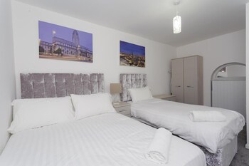 live in leeds nazarene apartments