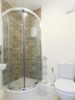 live in leeds nazarene apartments