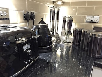 live in leeds nazarene apartments