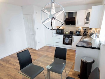 live in leeds nazarene apartments