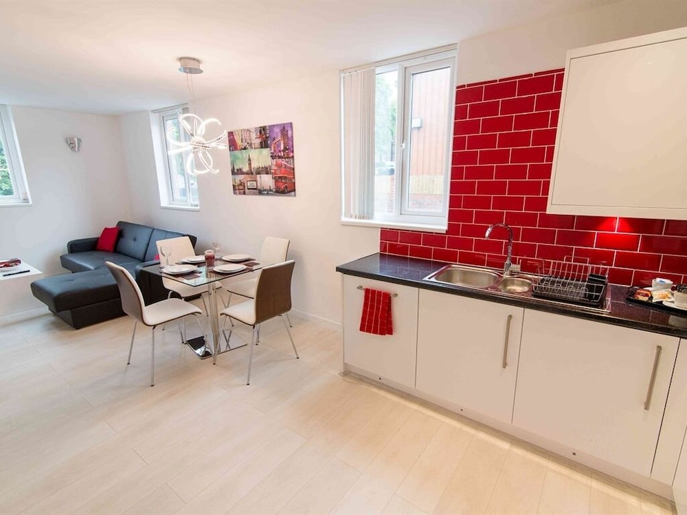 live in leeds nazarene apartments