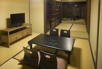 demizu machiya adults only