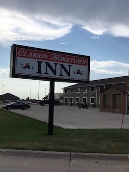 clarion hometown inn