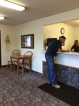 clarion hometown inn