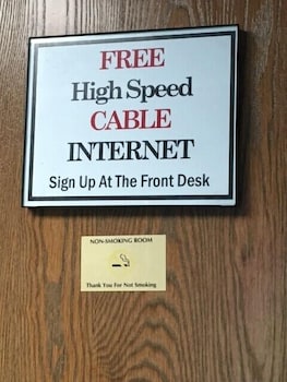 clarion hometown inn