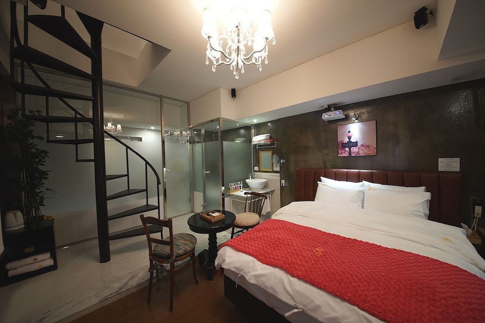 february hotel apsan