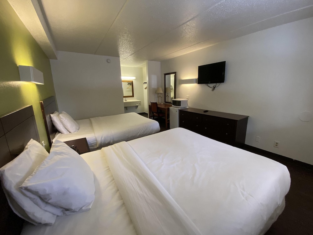 skylight inn cleveland willoughby