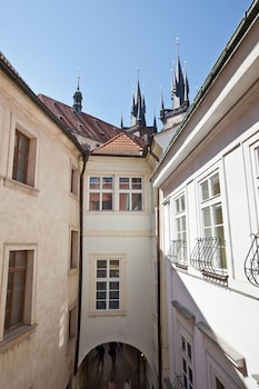 cathedral prague apartments