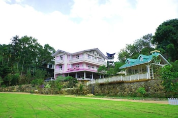 bear meets moose bed and breakfast
