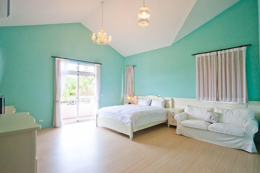 bear meets moose bed and breakfast