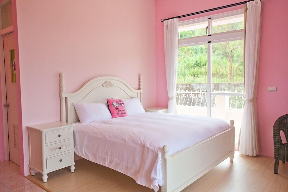 bear meets moose bed and breakfast