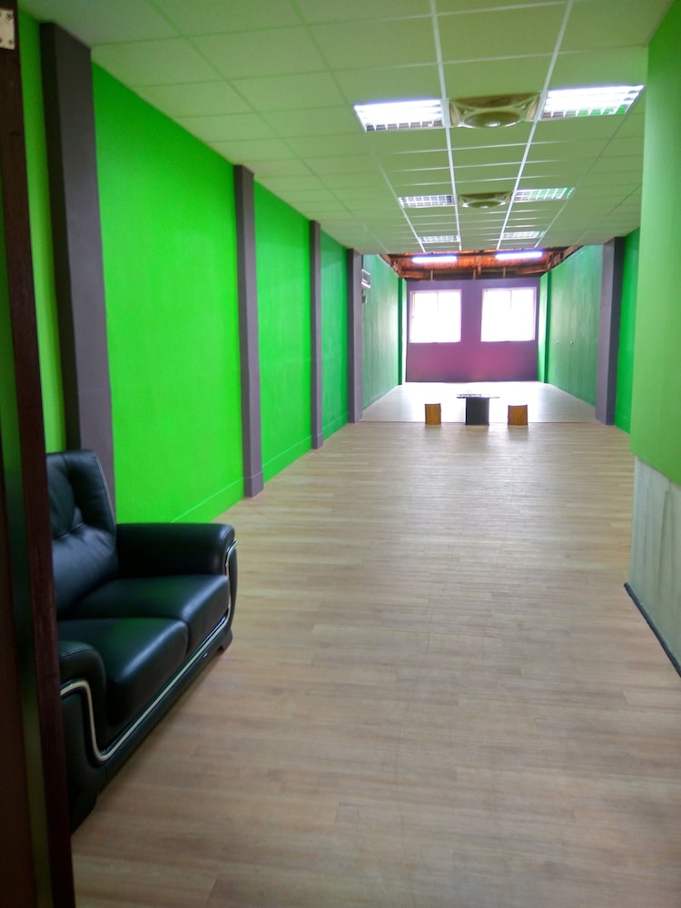 df park space hostel