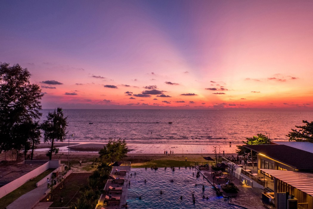 Sand Dunes Chaolao Beach Resort,Chao Lao Beach>>Chanthaburi,4 star