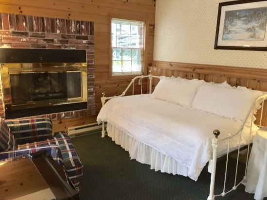 The Wells Hotel,Macon County>>Highlands,3 star