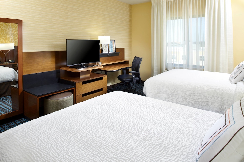 fairfield by marriott inn and suites wheeling at the highlands