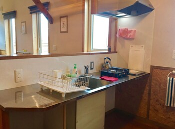 country cottage wakiaiai