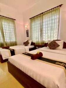 tropical breeze guesthouse