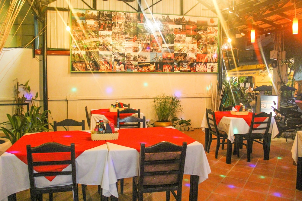 tropical breeze guesthouse