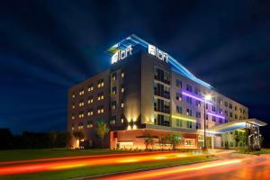 aloft wichita