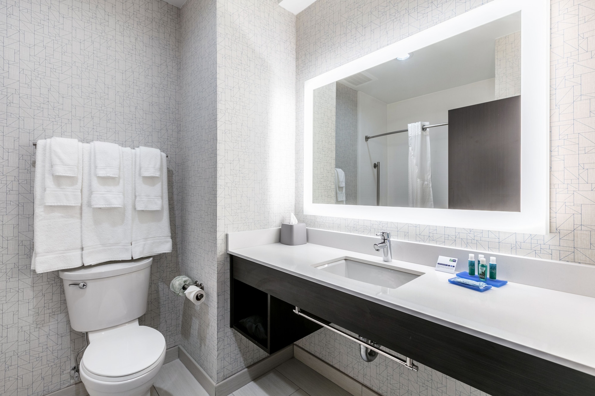holiday inn express and suites jersey city north hoboken