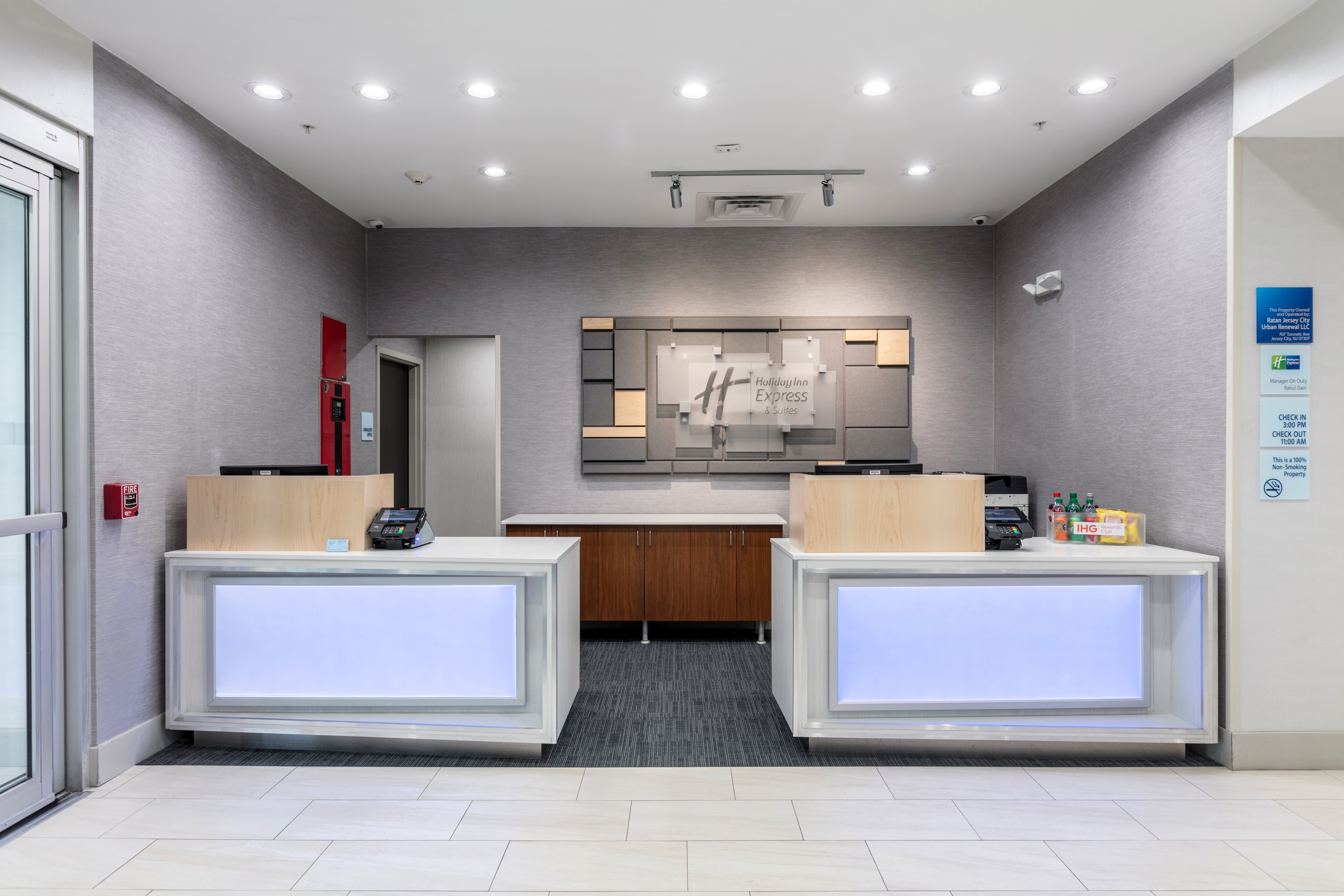 holiday inn express and suites jersey city north hoboken