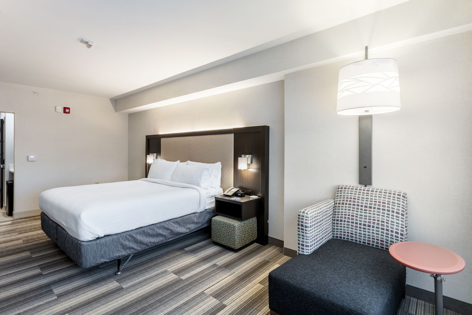 holiday inn express and suites jersey city north hoboken