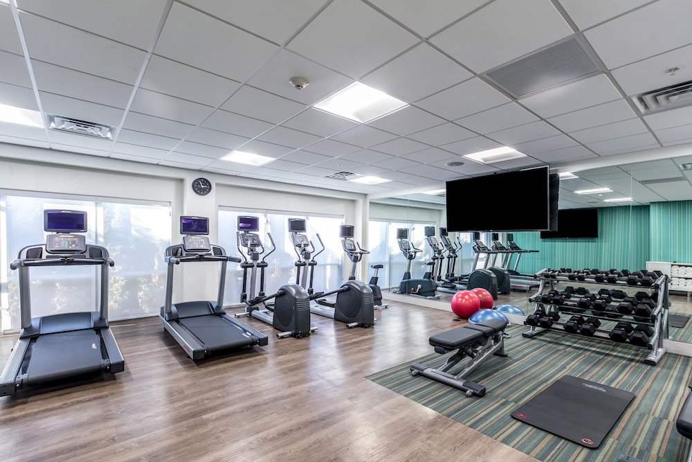 holiday inn express and suites jersey city north hoboken