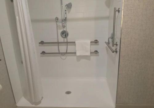 holiday inn express and suites jersey city north hoboken