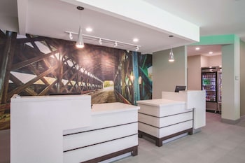 La Quinta Inn & Suites By Wyndham Cullman,Alabama>>Cullman,3 star