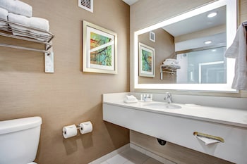 fairfield inn and suites springfield holyoke