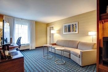 fairfield inn and suites springfield holyoke