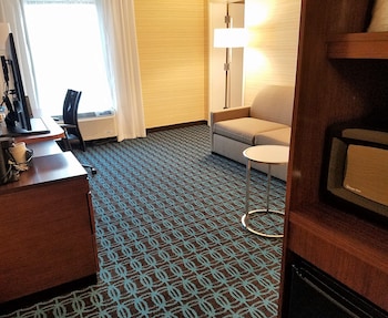 fairfield inn and suites springfield holyoke
