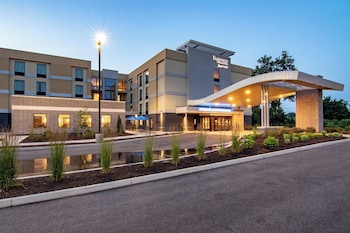 Fairfield Inn & Suites Springfield Holyoke,Hampden County>>Hampden,3 star