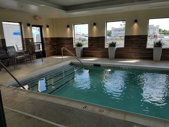 fairfield inn and suites springfield holyoke